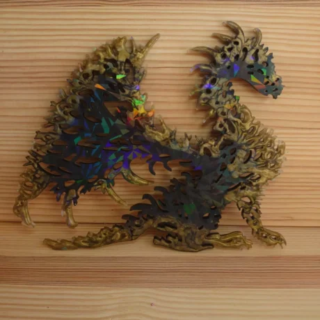 Dragon en résine. Petit monde en résine Noir et or (3)